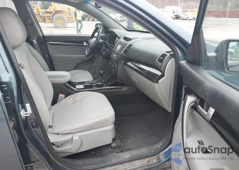 2015 Kia Sorento Lx из США, поврежденный, VIN 5XYKTDA66FG555290